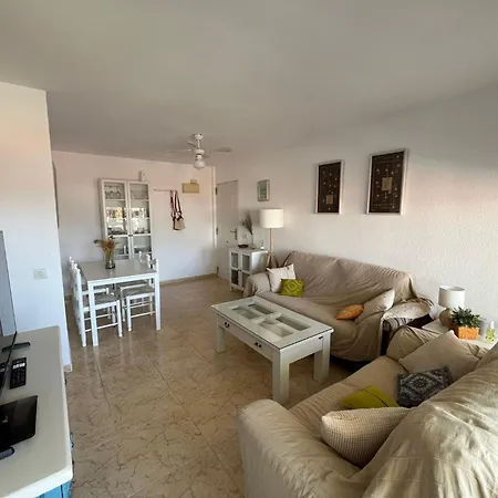 Lovely 2 Bedroom At 100 Meters From The Apartment *