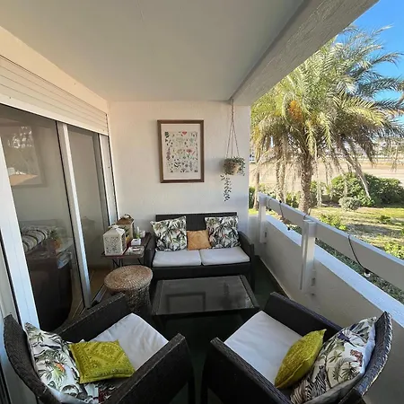 Lovely 2 Bedroom At 100 Meters From The Apartment *