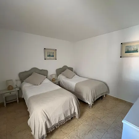 Lovely 2 Bedroom At 100 Meters From The Apartment Roquetas de Mar